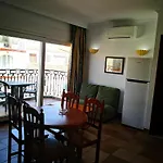 Apartment Leonor Carihuela *