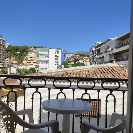 Apartamento Leonor Carihuela *