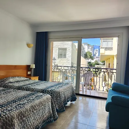 Leonor Carihuela Apartment