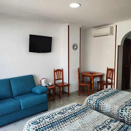 Leonor Carihuela Torremolinos