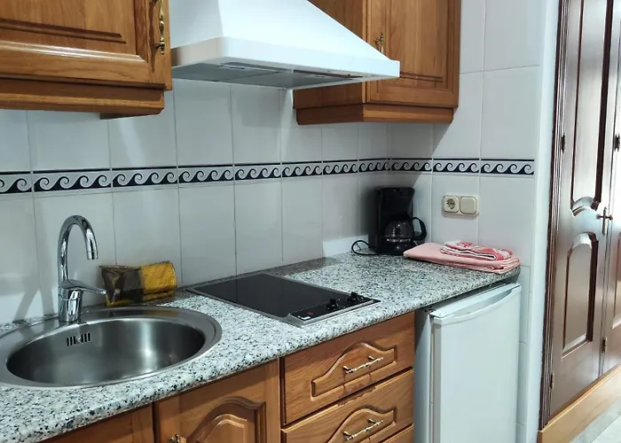 Leonor Carihuela Apartament *