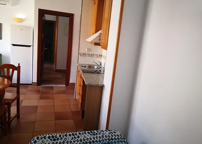 Leonor Carihuela Apartament *