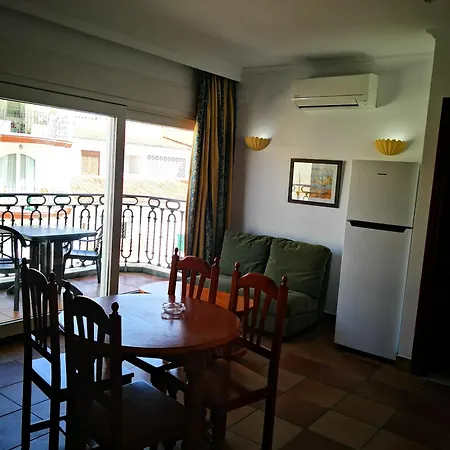 Apartamento Leonor Carihuela *